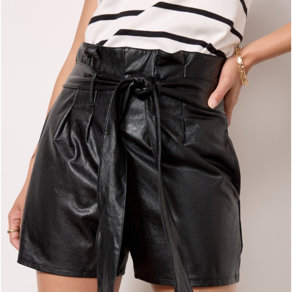 Evereve Commando Faux Leather Tie Waist Paperbag Shorts